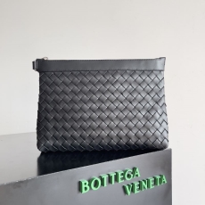 Bottega Veneta Clutch Bags